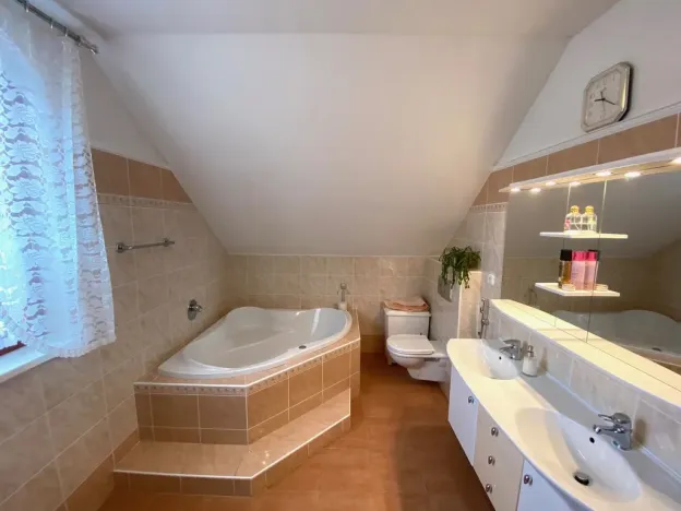 Prodej rodinného domu, Karlovy Vary, K Výhledu, 362 m2