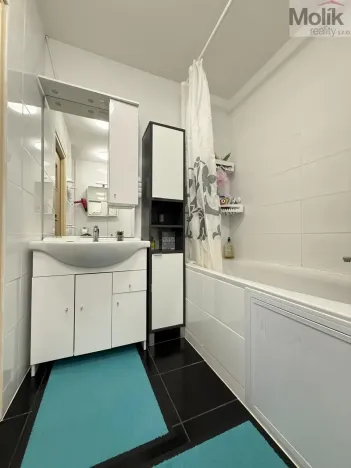 Prodej bytu 3+1, Krupka - Maršov, Dukelských hrdinů, 68 m2