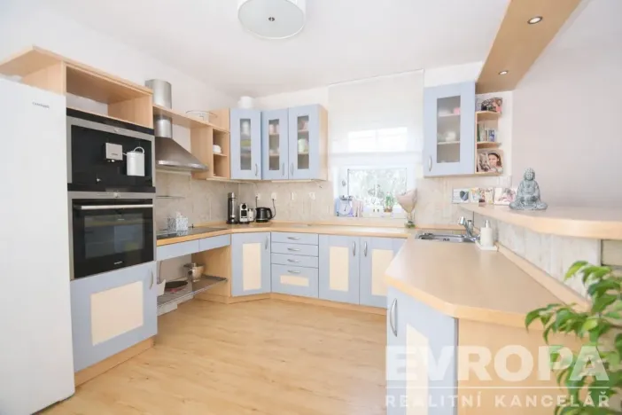 Pronájem rodinného domu, Velké Přílepy, Seifertova, 170 m2