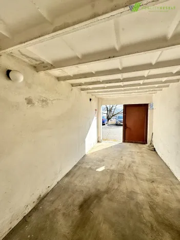 Pronájem garáže, Brno, Urxova, 18 m2