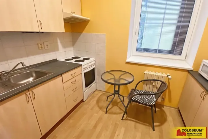 Pronájem bytu 1+1, Hodonín, 38 m2