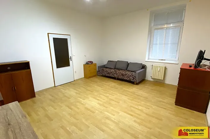 Pronájem bytu 1+1, Hodonín, 38 m2