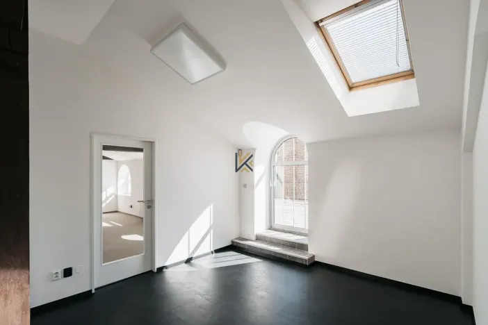 Pronájem kanceláře, Praha - Smíchov, Nádražní, 57 m2