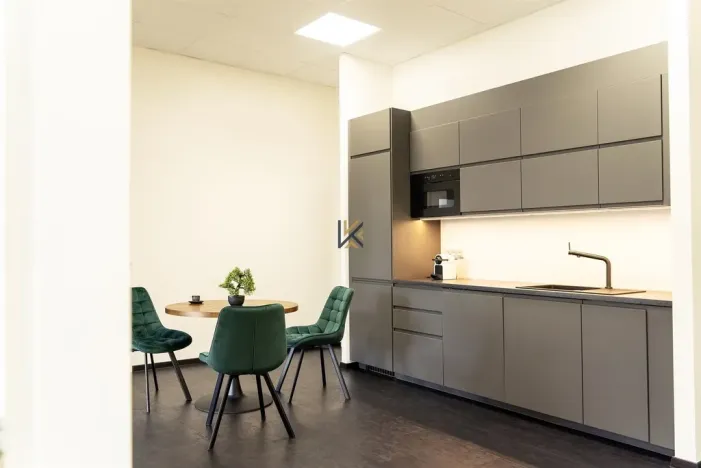 Pronájem kanceláře, Praha - Smíchov, Nádražní, 57 m2