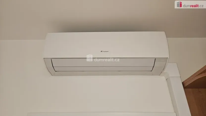 Pronájem bytu 2+kk, Praha - Záběhlice, Velenovského, 53 m2