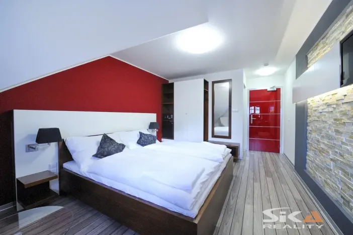 Prodej restaurace, Louny, Mírové náměstí, 530 m2