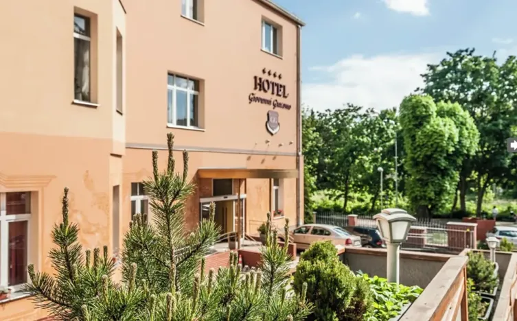 Prodej ubytování, Teplice, Vrchlického, 1500 m2