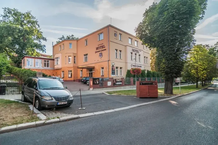 Prodej ubytování, Teplice, Vrchlického, 1500 m2