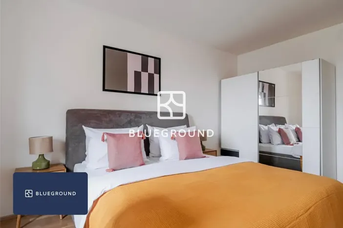 Pronájem bytu 2+kk, Praha - Karlín, Nekvasilova, 56 m2