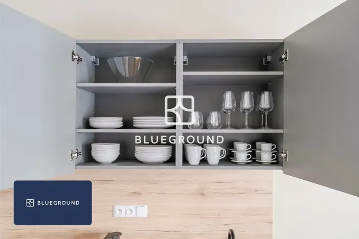 Pronájem bytu 1+kk, Praha - Vršovice, 28. pluku, 37 m2