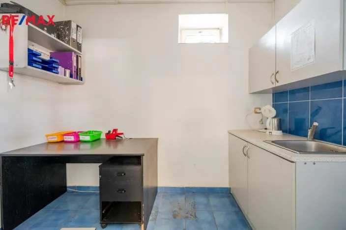 Prodej obchodního prostoru, Rataje nad Sázavou, 200 m2