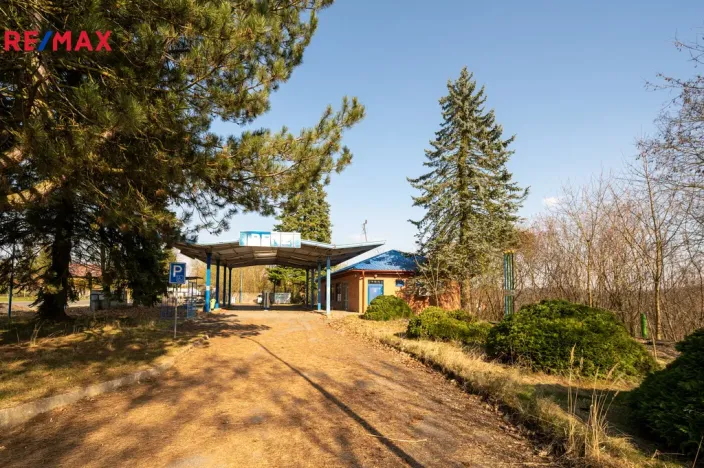 Prodej obchodního prostoru, Rataje nad Sázavou, 200 m2