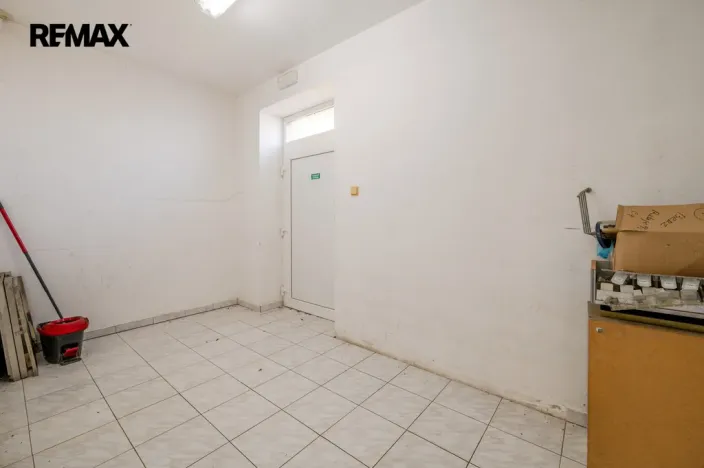 Prodej obchodního prostoru, Rataje nad Sázavou, 200 m2
