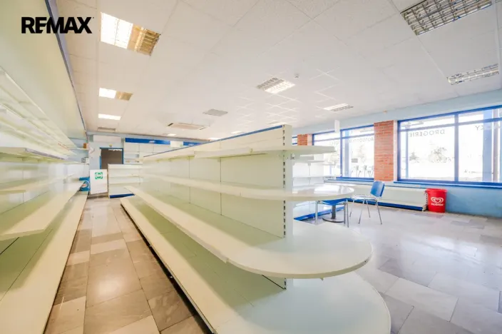 Prodej obchodního prostoru, Rataje nad Sázavou, 200 m2