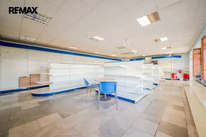 Prodej obchodního prostoru, Rataje nad Sázavou, 200 m2
