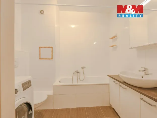 Prodej bytu 2+kk, Sázava, Sídliště 9. května, 42 m2