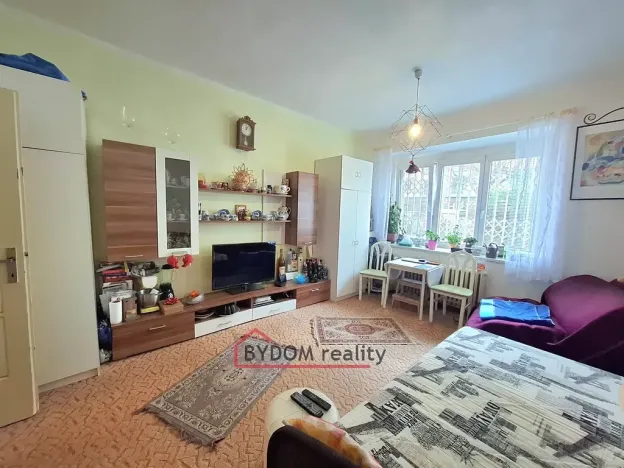 Prodej bytu 1+kk, Praha - Bubeneč, Terronská, 27 m2