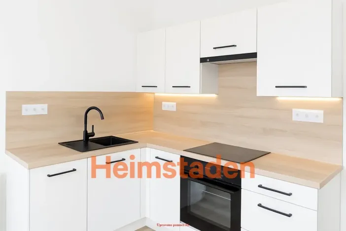 Pronájem bytu 2+1, Ostrava - Poruba, Hlavní třída, 64 m2