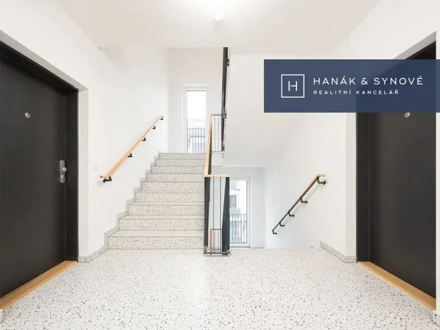 Pronájem bytu 2+kk, Pohořelice, U Kasáren, 52 m2