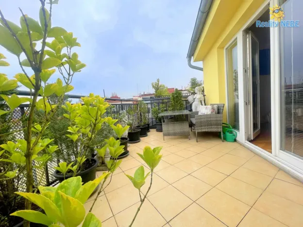 Pronájem bytu 3+kk, Praha - Smíchov, Zborovská, 93 m2