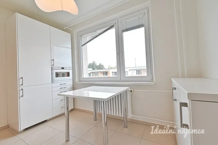 Pronájem bytu 2+1, Brno - Bystrc, Laštůvkova, 54 m2