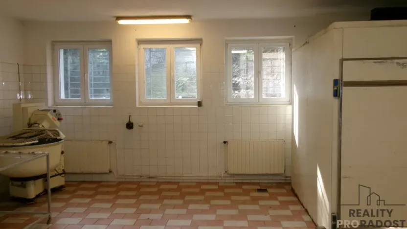 Pronájem skladu, Střelice, 120 m2