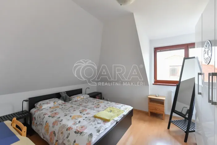 Prodej bytu 3+1, Jesenice, Platanová, 84 m2