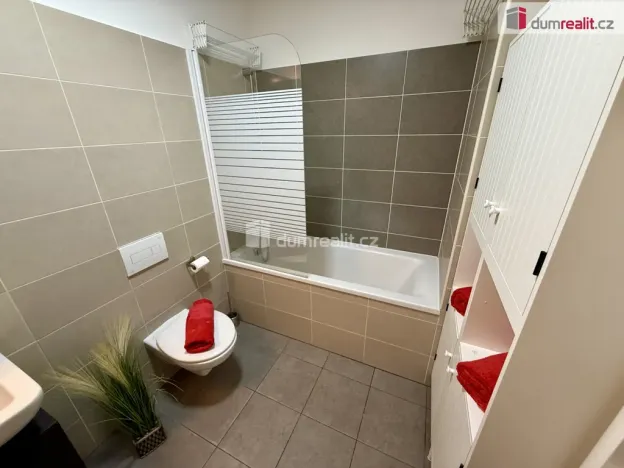 Pronájem bytu 2+kk, Kralupy nad Vltavou - Lobeček, Cesta brigádníků, 35 m2