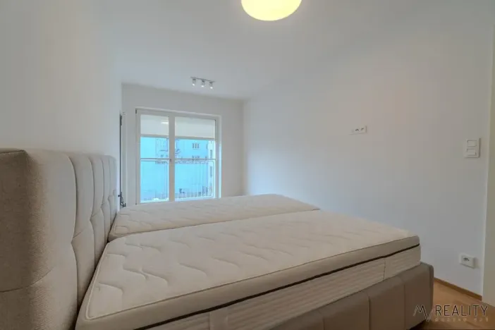 Pronájem bytu 2+kk, Ostrava, Dlouhá, 57 m2