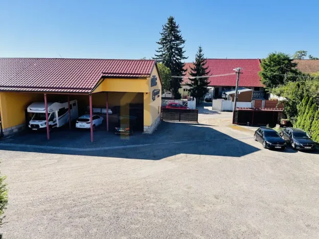 Prodej komerční nemovitosti, Břeclav, Široký dvůr, 1700 m2