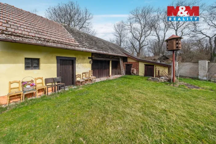 Prodej zemědělské usedlosti, Zásmuky - Nesměň, 161 m2