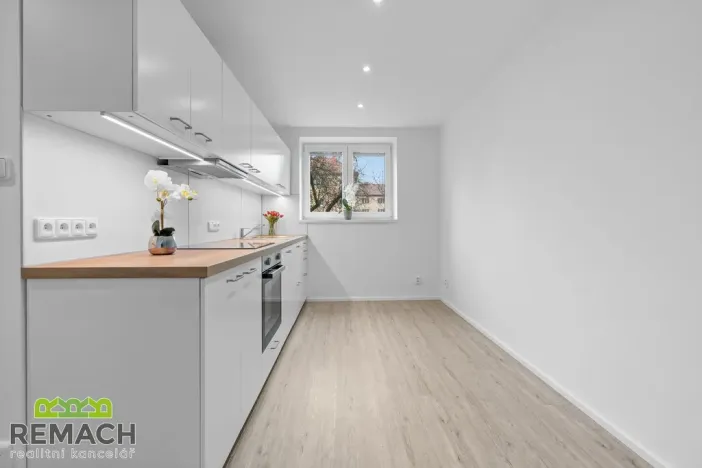 Pronájem bytu 2+kk, Uherské Hradiště, Jana Žižky, 46 m2