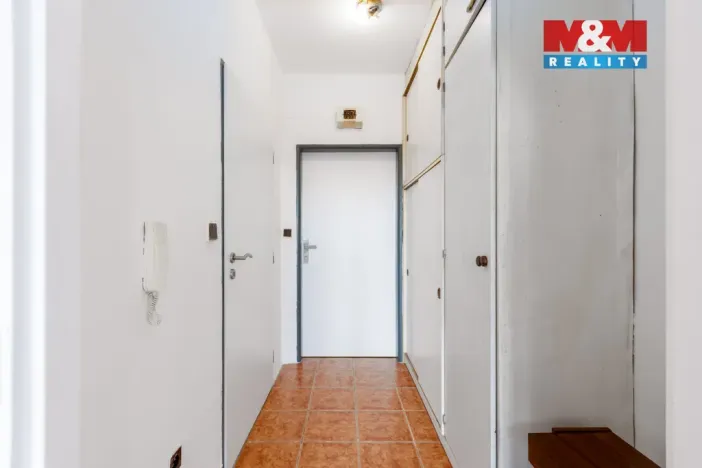 Prodej bytu 1+kk, Hrabyně, 42 m2