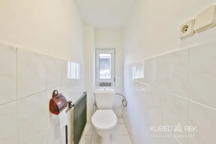 Prodej rodinného domu, Malšice, Lomská, 240 m2