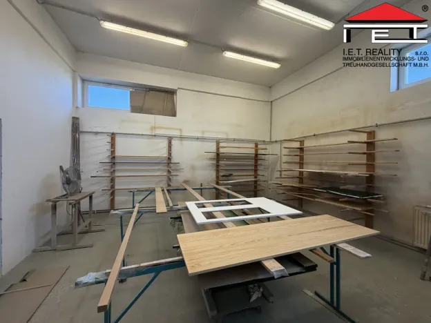 Prodej výrobních prostor, Bělá pod Bezdězem, Vazačka, 3500 m2