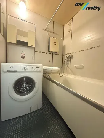 Pronájem bytu 4+kk, Praha - Prosek, Mimoňská, 67 m2