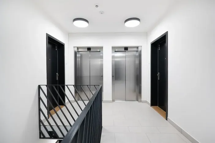 Pronájem bytu 1+kk, Praha - Prosek, Litoměřická, 33 m2