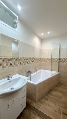 Pronájem bytu 2+1, Cheb, Přátelství, 49 m2