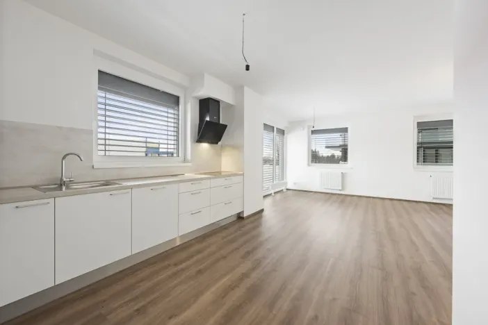 Pronájem bytu 3+kk, Praha, Čakovická, 85 m2