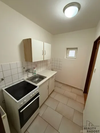 Pronájem bytu 1+1, Pohořelice, Lidická, 21 m2