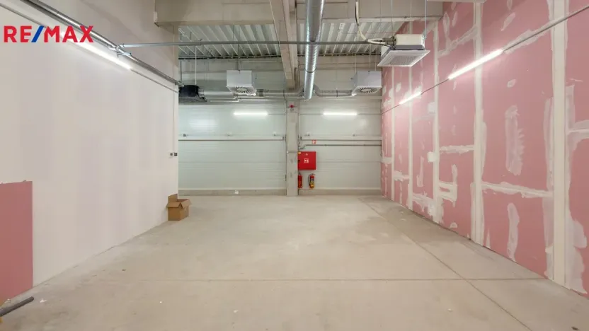 Pronájem skladu, Úpice, 88 m2