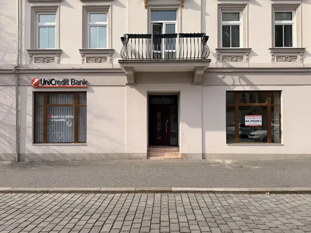 Prodej obchodního prostoru, Děčín, Husovo nám., 52 m2