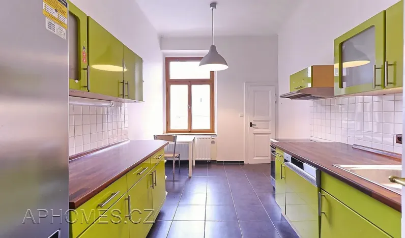 Pronájem bytu 3+1, Praha - Vinohrady, Slezská, 100 m2