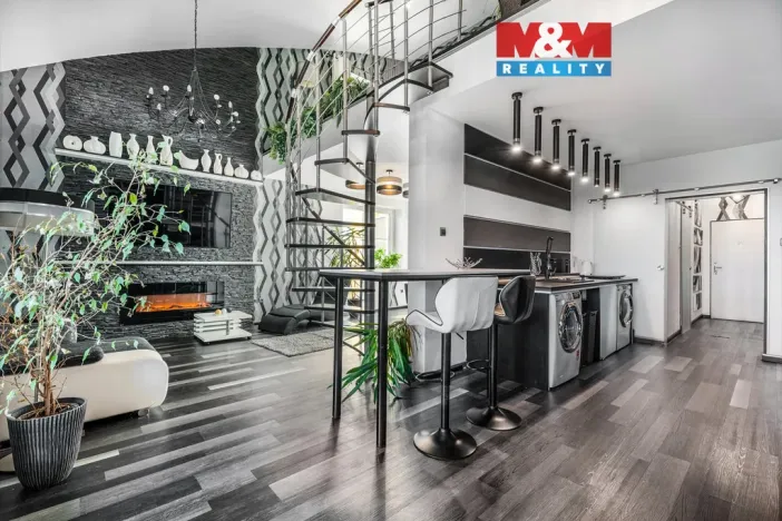 Pronájem bytu 3+kk, Liberec - Liberec VI-Rochlice, Nádvorní, 103 m2