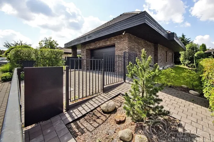 Prodej rodinného domu, Babice, Lomená, 293 m2