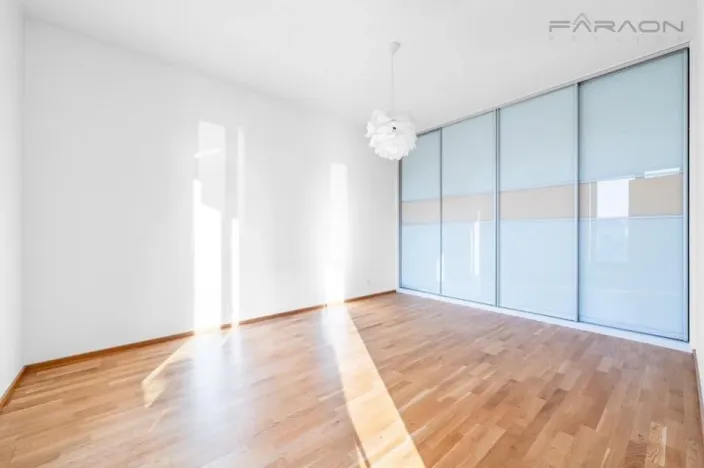 Pronájem bytu 2+kk, Praha - Holešovice, Sanderova, 63 m2