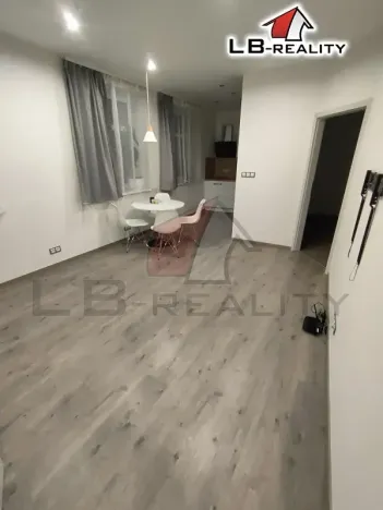 Pronájem bytu 2+kk, Kolín, Politických vězňů, 58 m2