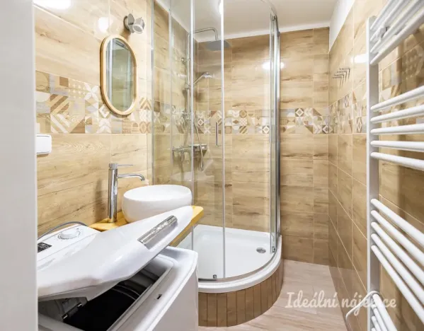 Pronájem bytu 2+kk, Praha - Hloubětín, Kardašovská, 42 m2