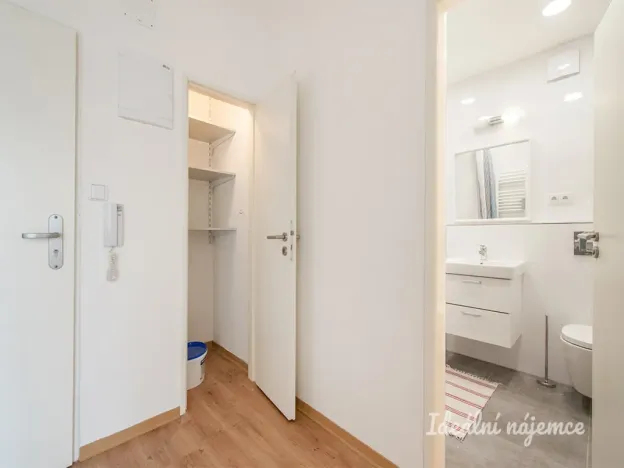 Pronájem bytu 2+kk, Praha - Střešovice, Patočkova, 53 m2