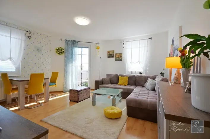 Prodej bytu 2+1, Chlumec, Stradovská, 64 m2